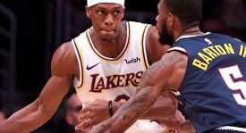 比赛意外！哈利伯顿受伤，队友紧急保护医疗紧急救治，球队团结温暖如春